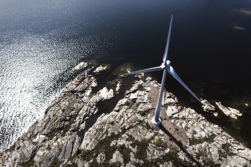 Maarianhaminan eteläpuolella, Båtskärin saaristossa, sijaitsee vuonna 2007 rakennettu tuulivoimapuisto.
