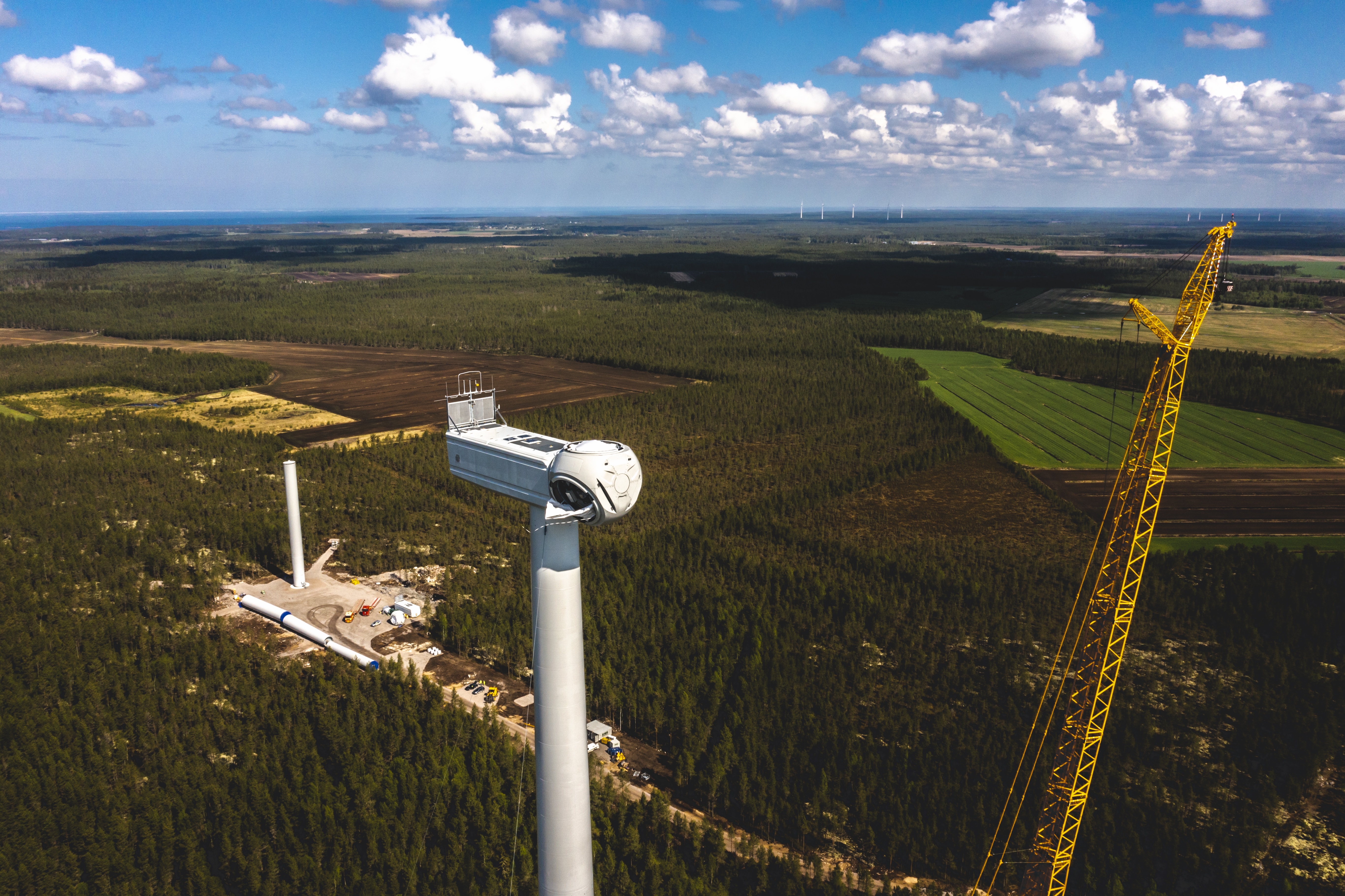 Ålandsbanken - Ålandsbanken och Helen fördjupar sitt samarbete genom att köpa två vindkraftparker